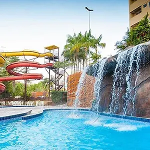 https://golden-dolphin-grand-hotel-apto-5-pessoas.caldasnovashotels.com